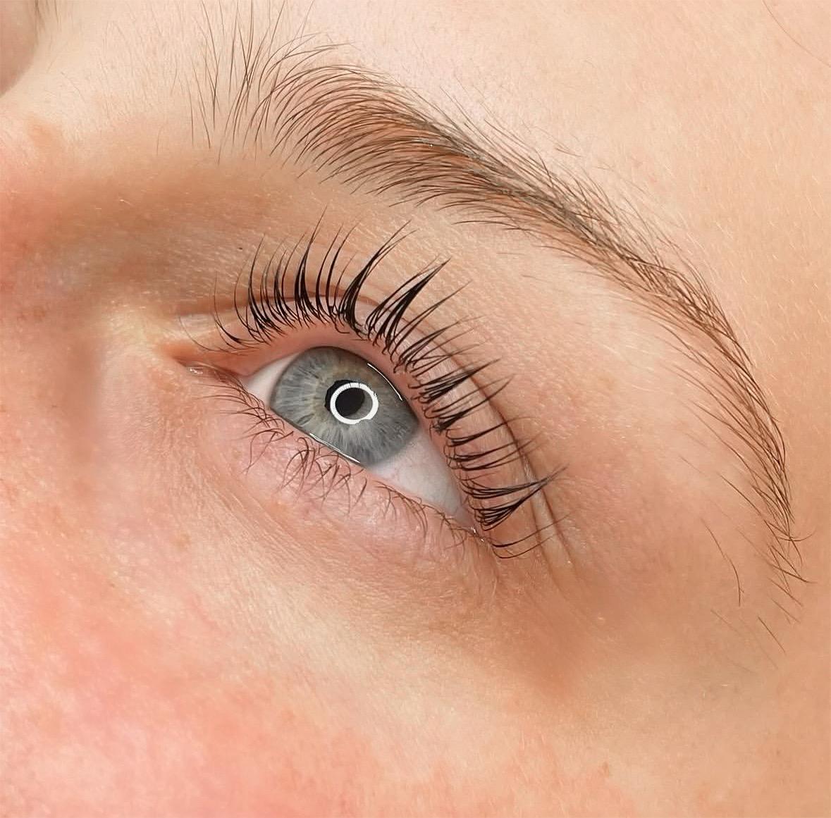 Resultaat lash lift of extensions Beauté Atelier