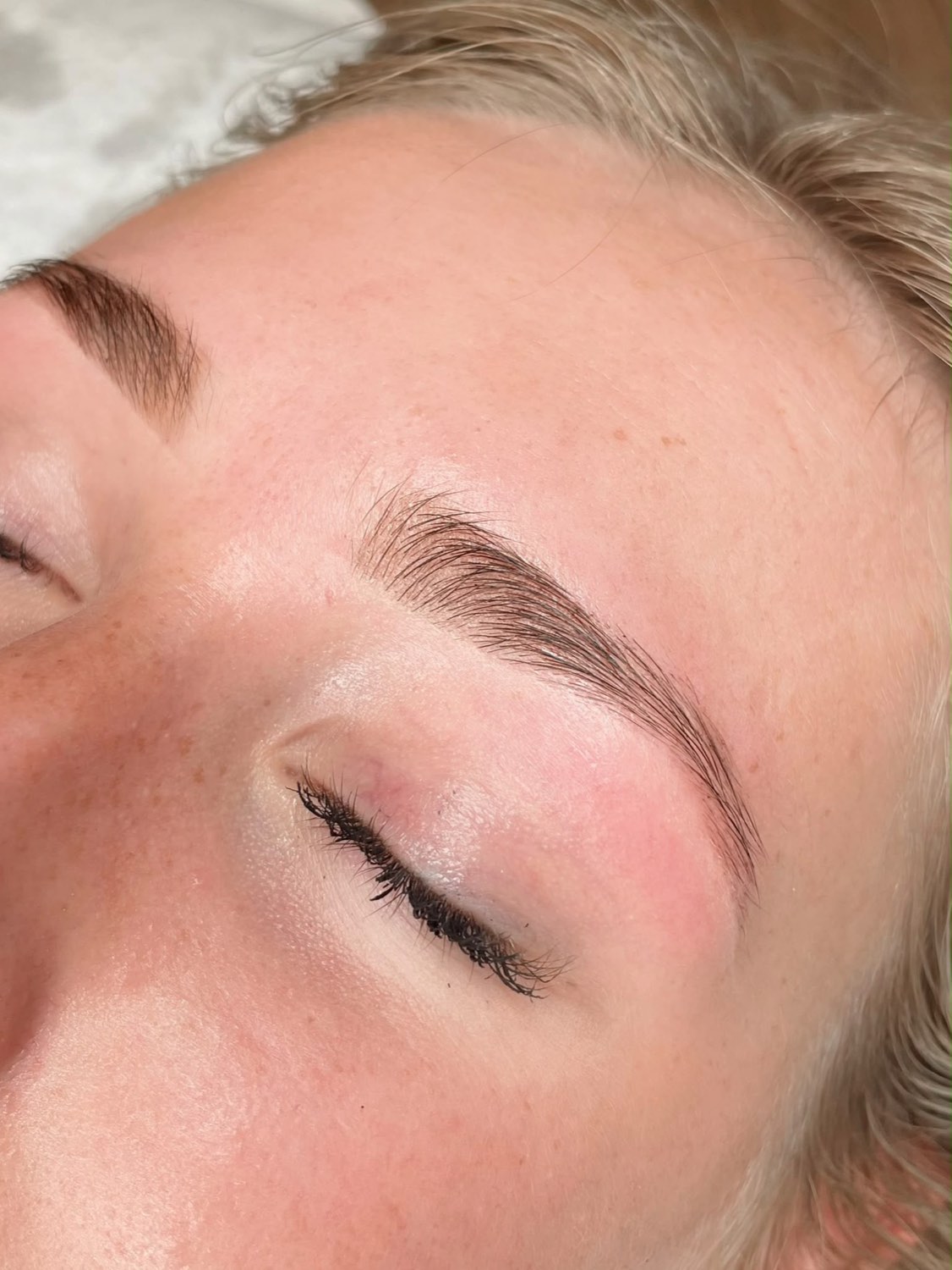 Wenkbrauwbehandeling resultaat bij Beauté Atelier Alkmaar