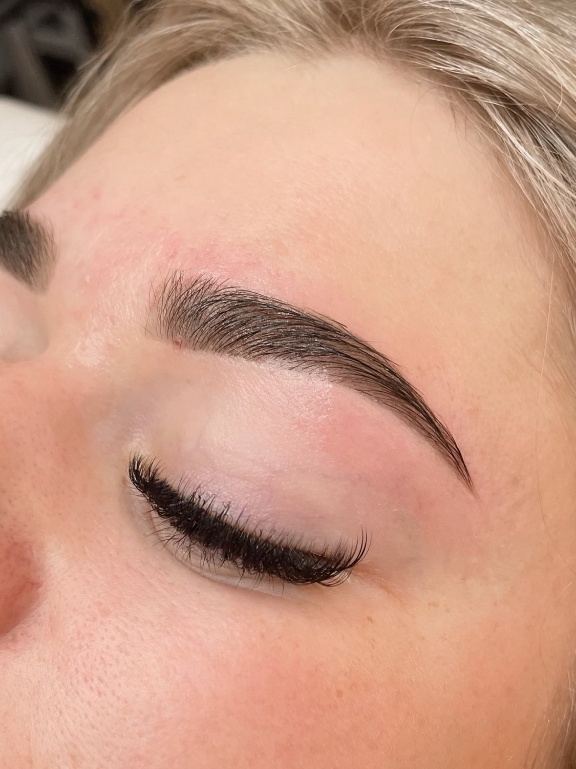 Wenkbrauwbehandeling resultaat bij Beauté Atelier Alkmaar